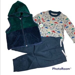 NWT Little Rebels 3pc Hoodie Vest, Tee, Jogger Size 18M